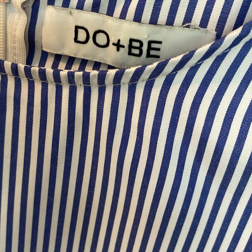 DO+BE Women’s Blue/White Pin Striped 3/4 Bell Sleeve Mini Dress. Size M - Picture 2 of 7